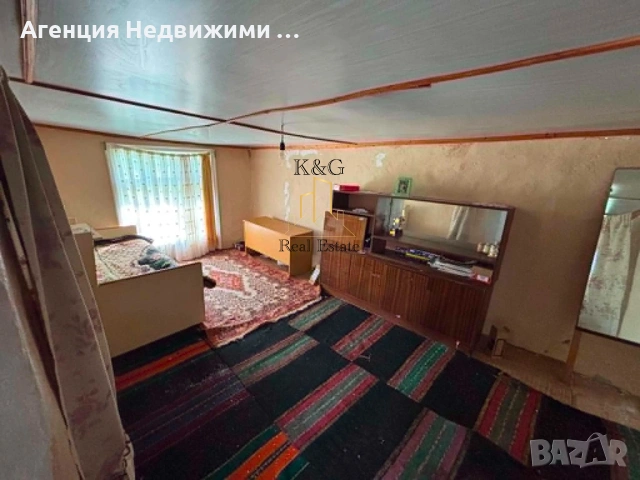 Две къщи в един двор в село Осенец , снимка 4 - Къщи - 55174850