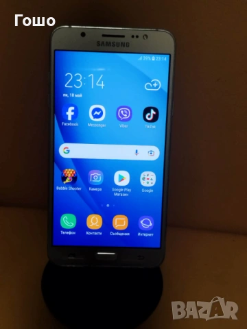 Смартфон Samsung Galaxy J7
