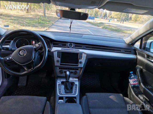 VW Passat Variant 2.0 TDI, снимка 14 - Автомобили и джипове - 54361792