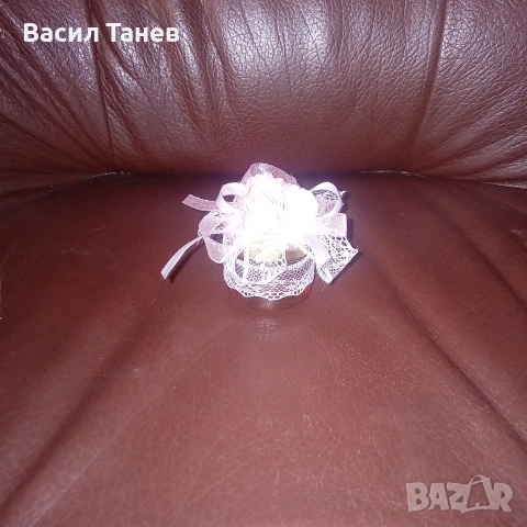 подаръци за гости мед