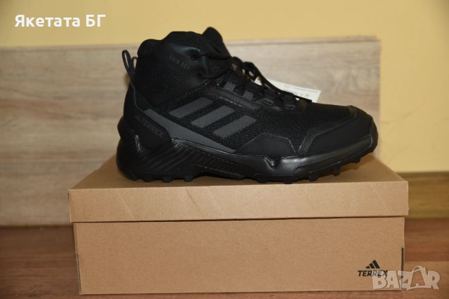 Adidas Terrex Нови оригинални обувки, размер 42