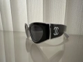 Дамски слънчеви очила Chanel – Черно и Бяло, снимка 1