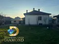 Две къщи в един двор в град Първомай, снимка 2