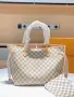 Дамска чанта Louis Vuitton Neverfull, кожа, снимка 1