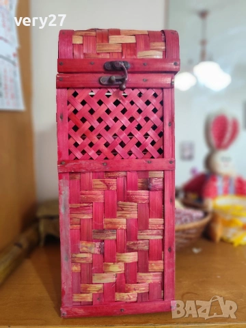 кошнички Кашпи за цветя