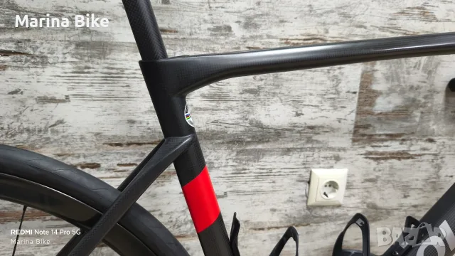 Карбонов шосеен велосипед Cipollini Dolomia Disc Ultegra Di2 Aeolus RSL 37 Carbon | L, снимка 6 - Велосипеди - 55335823