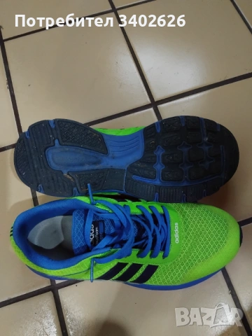 Оригинални,мъжки маратонки Адидас, снимка 2 - Детски маратонки - 54368868