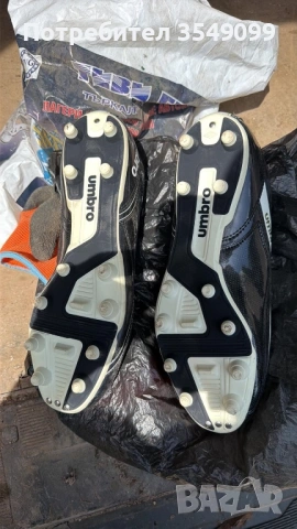 Футболни бутонки umbro , снимка 3 - Спортни обувки - 54640365
