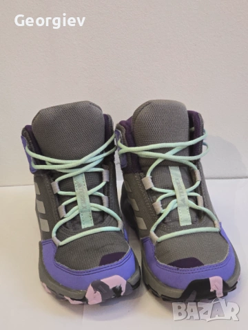 Adidas terrex, снимка 2 - Детски боти и ботуши - 54122255