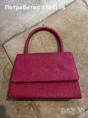 Чисто нова дамска чантичка бляскаща