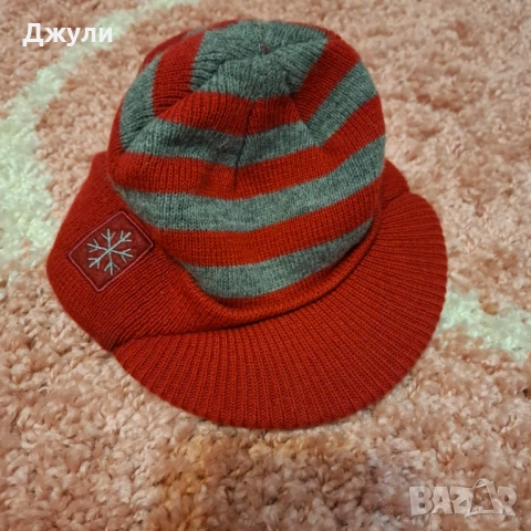 Дамски Шапки, снимка 2 - Шапки - 53951509