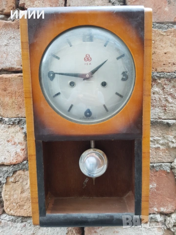 Месечен стенен часовник 