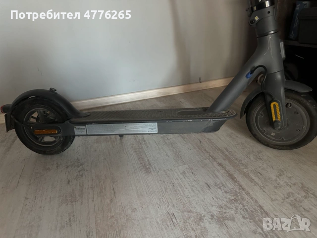 Електрическа тротинетка Xiomi Mi Electric Scooter 3, снимка 4 - Велосипеди - 53960582