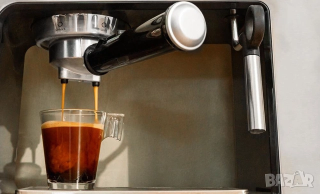 еспресо машина Cecotec Power Espresso 20 Square Pro, която работи с мощност 1450 W и налягане от 20 , снимка 5 - Кафемашини - 55044381
