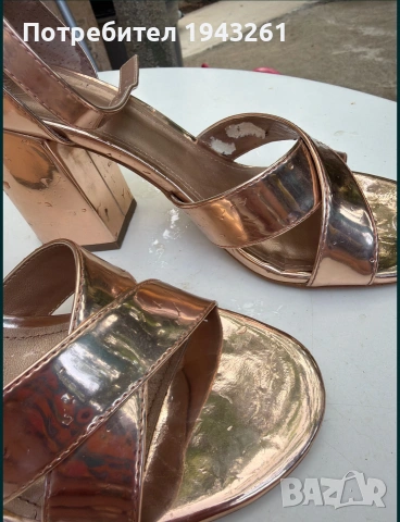 Дамски  Сандали на марката  Guess , снимка 5 - Сандали - 55274333
