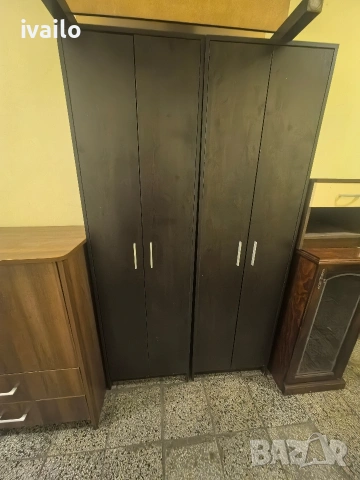 Еднокрилни гардероби