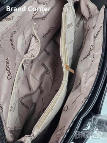 Нова дамска чанта Chamonix в черно, снимка 4 - Чанти - 54349728