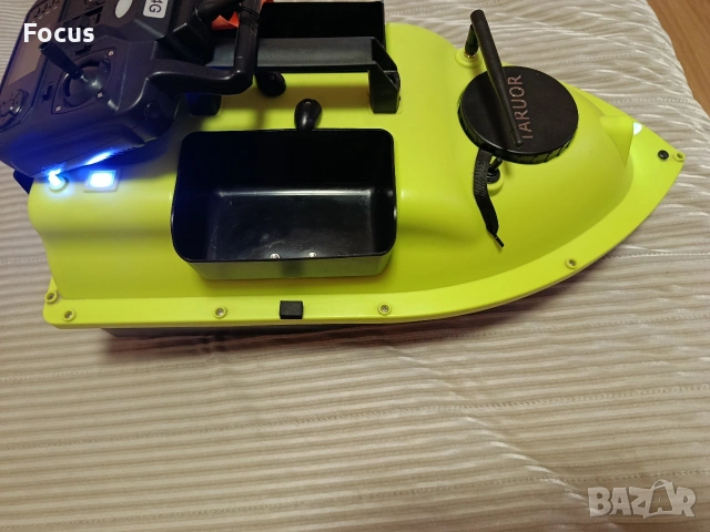Лодка за захранка с GPS 16 точки