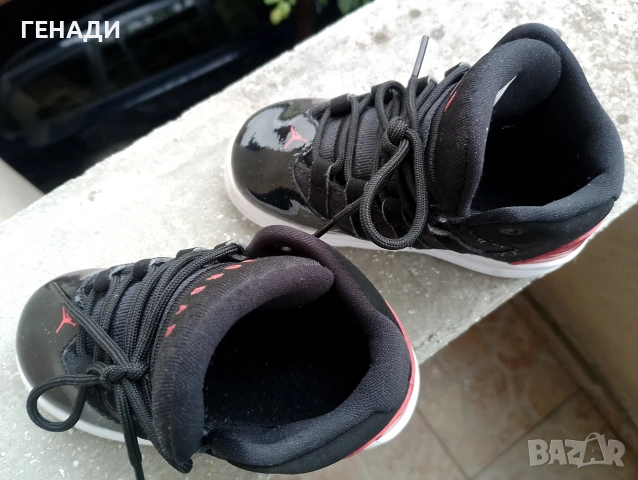 Jordan Max Aura, номер 25, перфектни, снимка 12 - Детски маратонки - 54777363