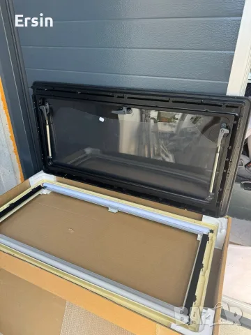 Прозорец Dometic Seitz с щора и комарник
(Чисто нов) 
Монтажен размер : 1000х500, снимка 7 - Къмпинг мебели - 55603528