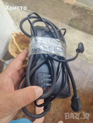 Derby Cycle impulse charger 36V 4A/импулсно зарядно за велосипед