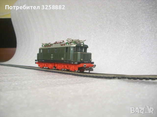Локомотив електровоз Е44 PIKO, снимка 3 - Колекции - 54423523