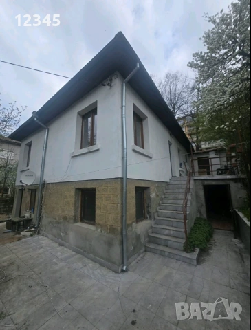 Къща в широкия център на Габрововово 
