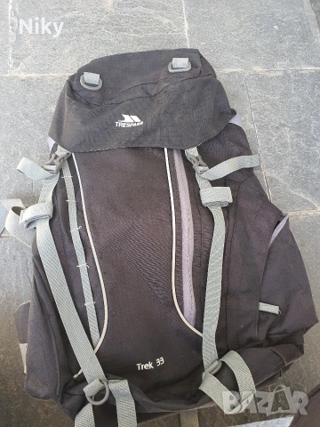 Туристическа раница Trespass 33L., снимка 2 - Раници - 54539448