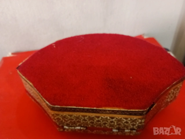 Винтидж дървена кутия, снимка 7 - Други ценни предмети - 54215628