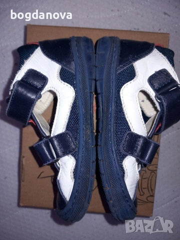 Бебешки обувки на Колев и Колев, снимка 9 - Бебешки обувки - 53993247