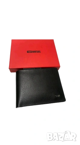 Оригинални мъжки портфейли Calvin Klein и Diesel, снимка 3 - Портфейли, портмонета - 55207435