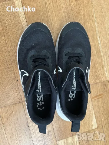 Детски маратонки Nike, снимка 5 - Детски маратонки - 55394996
