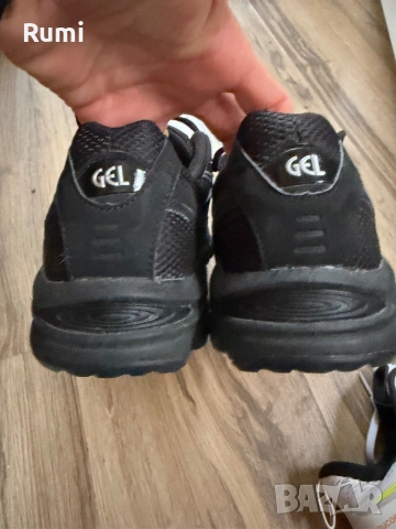 Оригинални мъжки черни маратонки Asics GEL! 43 н, снимка 6 - Маратонки - 54656800