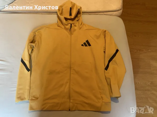 оригинално горнище(яке) на Adidas, рамер XL може да става и за по голямо 2XL , снимка 3 - Спортни дрехи, екипи - 55439398