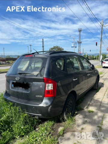 Kia Carens 2.0 CRDi, снимка 3 - Автомобили и джипове - 54903108