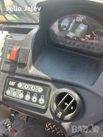 Телескопичен товарач Caterpillar TH337C, снимка 7 - Селскостопанска техника - 55672557