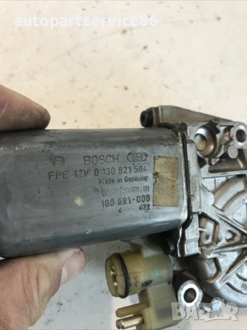 Мотор за прозорец предна лява врата за Mercedes W140 S350Td (1996) 0130821504, снимка 3 - Части - 54179121
