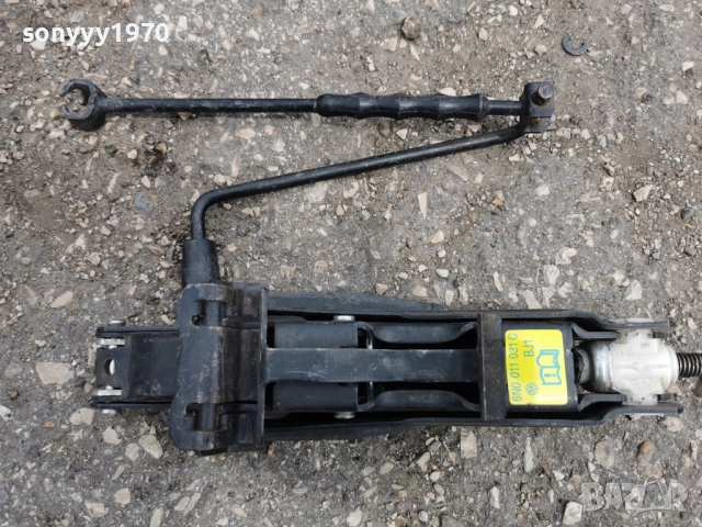 VOLKSWAGEN-КРИК С ВЪРТОК 3005261819H2E6R