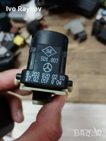Бутон ел. стъкло Mercedes-Benz C-Class W203 , 2038200210, снимка 6 - Части - 55665183