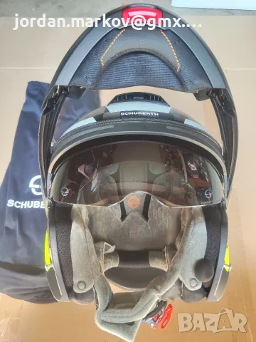 Модуларна каска за мотор Шуберт Schuberth C4PRO Carbon SPECIAL EDITION M, снимка 9 - Аксесоари и консумативи - 55324136