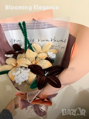 Вечен букет от лилии и малки цветчета от плюшена тел, снимка 2 - Декорация за дома - 54174334