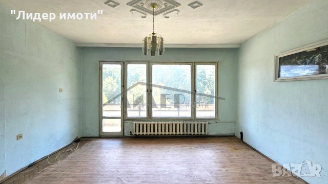3-стаен панел в кв. Кършияка в близост до Френската гимназия