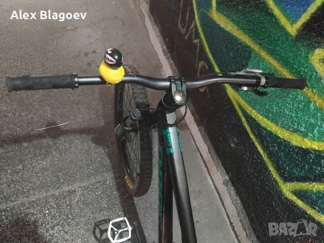 ПродавамDrag C1Comp green 26цола идва с допълнителна външна гума за нея можете да видите на снимките, снимка 8 - Велосипеди - 55666895