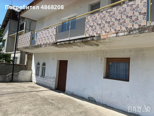 тухлена двуетажна къща с Ресторант, снимка 2 - Къщи - 55063872