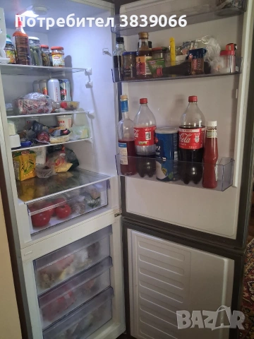 Продавам хладилник