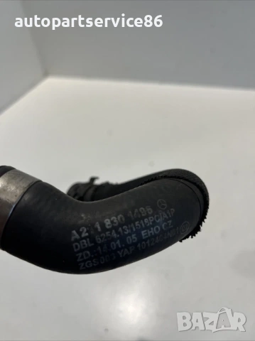 Маркуч за воден охладител 320 CDI за Mercedes CLS W219 (2009) A2118301496, снимка 2 - Части - 54024301