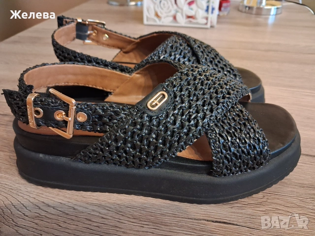 Нови сандали Tamaris