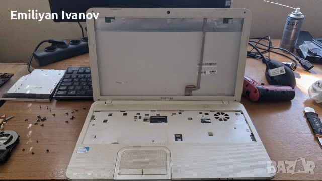 Лаптоп toshiba satellite C855-1n3 на части, снимка 3 - Части за лаптопи - 53971614