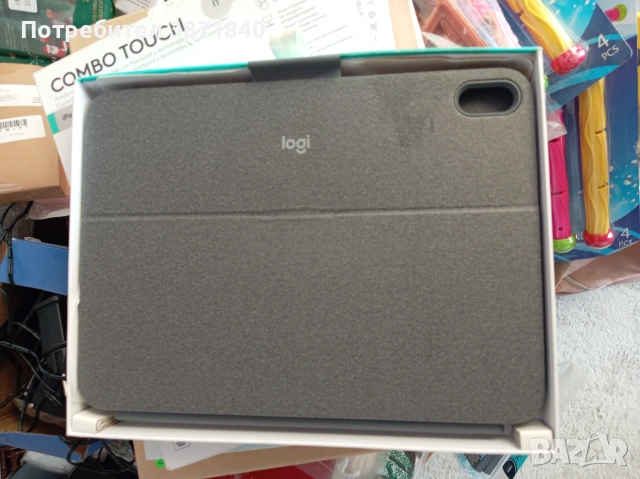 Клавиатура Logitech Combo Touch за Apple iPad 10.9" , снимка 2 - Клавиатури и мишки - 54982184