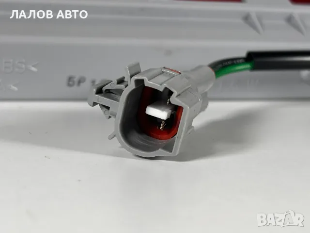 Чисто Нов Трети Стоп Тойота Хайлукс (04-11г) Treti Stop Toyota Hilux, снимка 3 - Части - 55392922
